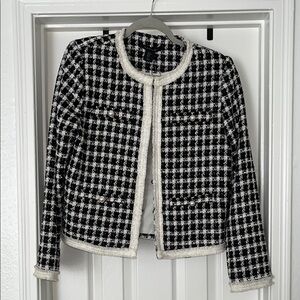 Tahari Black and White Blazer with Classic Tweed Design
